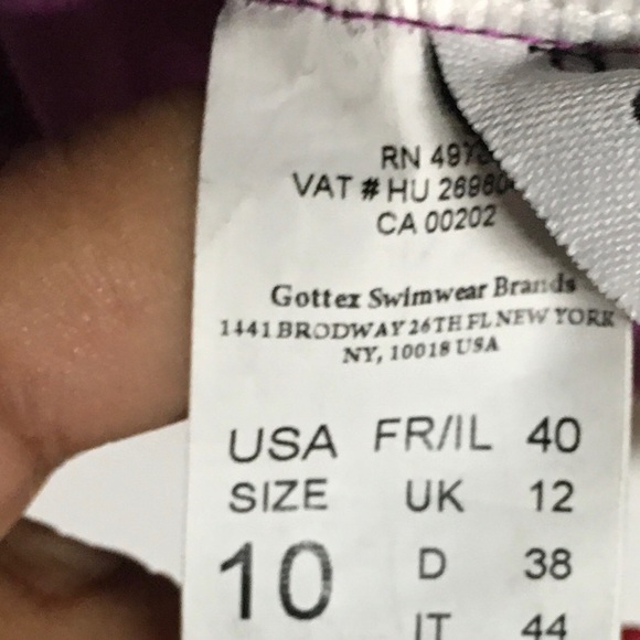 Profile by Gottex Swimwear. - Picture 2 of 5